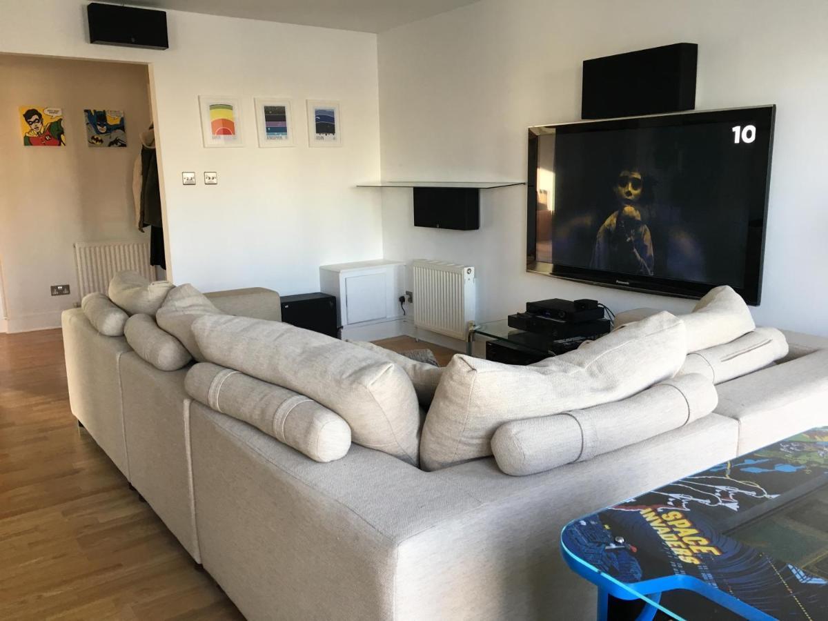 Appartamento Laconic & Modern Close To Canary Wharf Londra