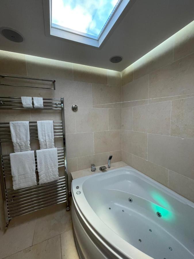 Laconic & Modern Close To Canary Wharf Appartamento