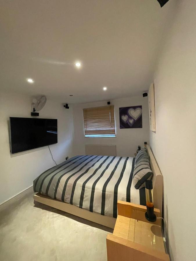 Laconic & Modern Close To Canary Wharf Appartamento *